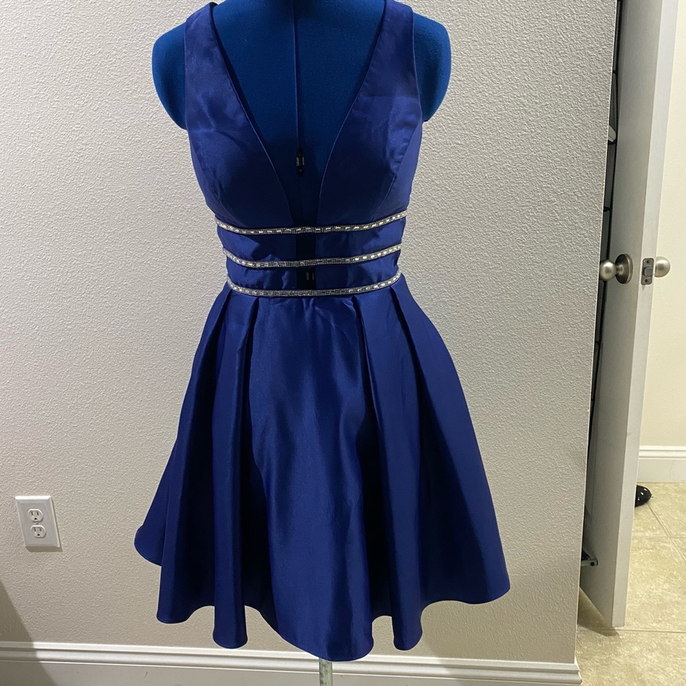 BLONDIE nites purple elegant dress size 5